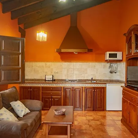 Apartamentos La Gueertona Sardalla Exterior photo